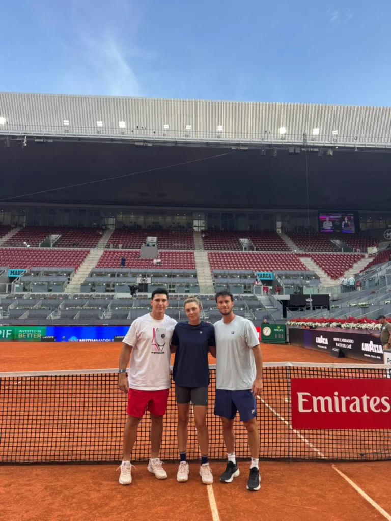 Pedro Pascua con Jaquelin en las pistas del Madrid Open